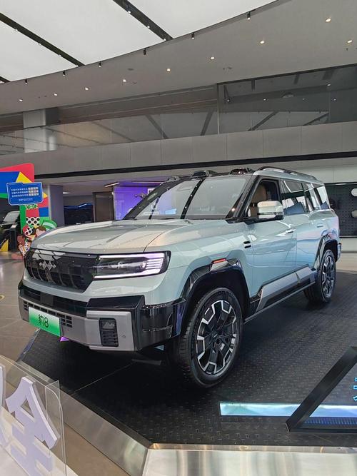 深圳福田区天纳浩企业管理咨询比亚迪方程豹硬派越野的爆款，英菲尼迪35周年与你共成长